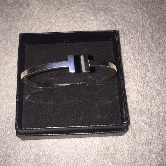 3 for $20 Sale🛍Last Silver Plated T-Cuff Bracelet - Picture 5 of 5